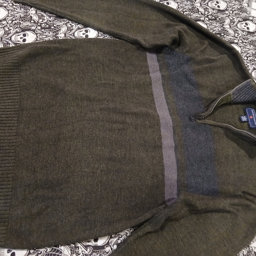 Saddlebred Men's Green Turtleneck Sweater with Dark Stripe